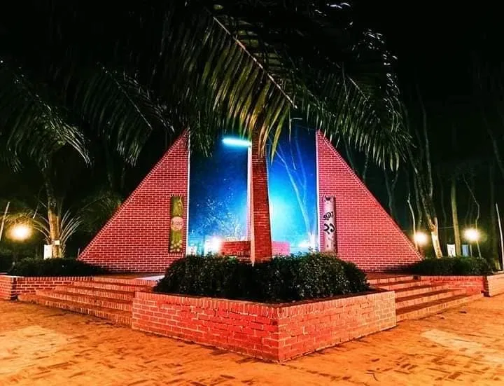 HSTU monument